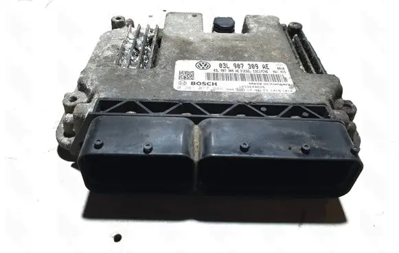 Volkswagen PASSAT B7 Engine control unit/module 03L907309AE 0281017946