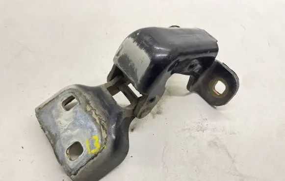 Opel Vivaro Front door upper hinge 311772H GM66380