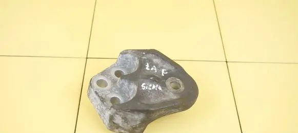 Ford Ecosport Engine mounting bracket FN116F012AB 21SP2