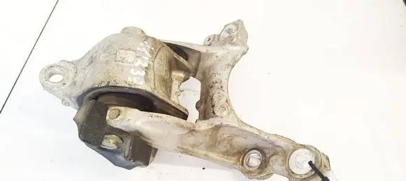 Honda Civic IX Engine mount bracket 