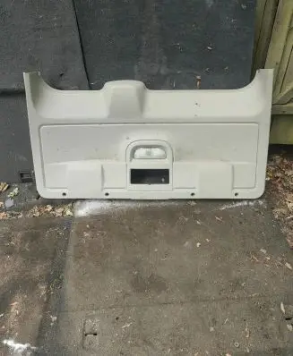 Chrysler Grand Voyager V Tailgate trim