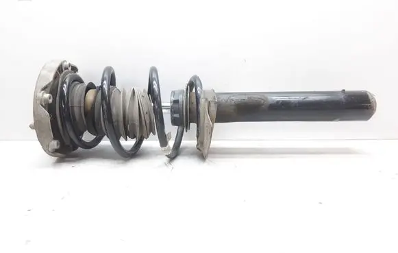 BMW 2 F46 Front shock absorber with coil spring 6857461 31316857461