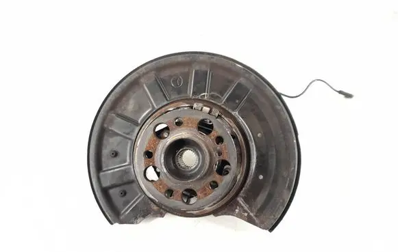 Mercedes-Benz E W212 Rear wheel hub 2123502208 2123500241