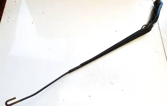 Opel Insignia A Front wiper blade arm 13227399