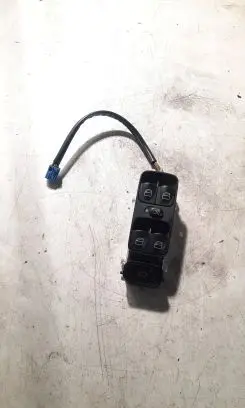Mercedes-Benz C W203 Electric window control switch A2038210679 240902SQ01 501955