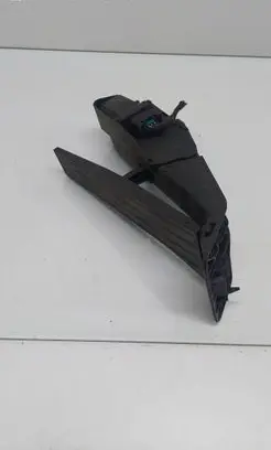 BMW 1 E81 E87 Accelerator throttle pedal 6786589 6PV00937920