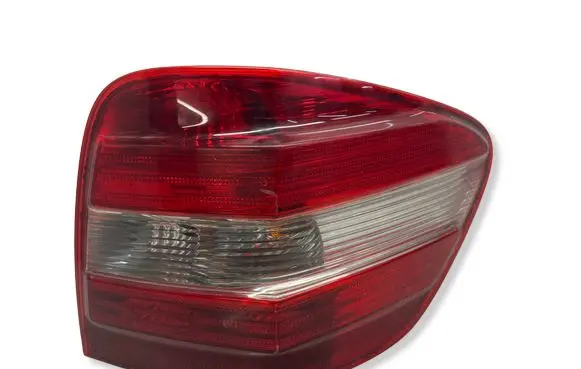 Mercedes-Benz ML W164 Rear/tail lights 404102R