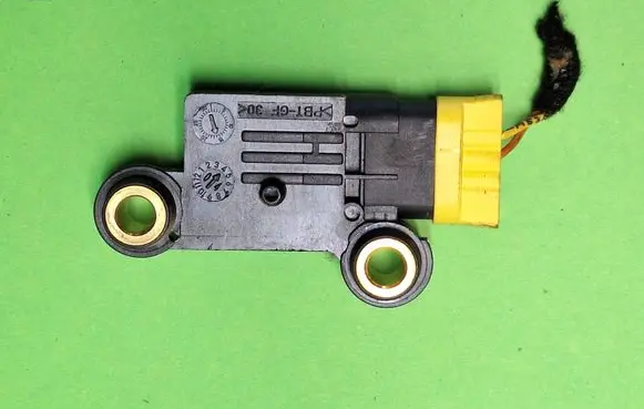 Mercedes-Benz ML W163 Airbag deployment crash/impact sensor A1638200226 0003041342516504 MRSA4M