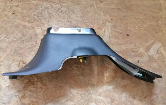 Land Rover Range Rover Sport L494 (B) pillar trim (bottom) JPLA31057