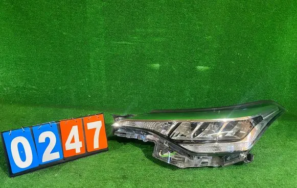 Toyota C-HR I Headlight/headlamp 81150-F4180
