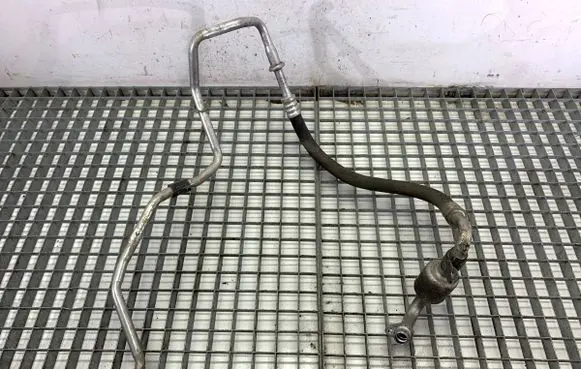 Renault Twingo II Air conditioning (A/C) pipe/hose 82010045