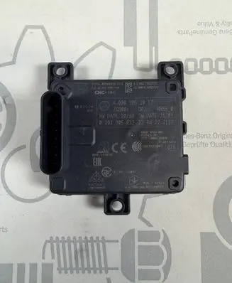 Mercedes-Benz C W206 Distronic sensor radar A0009052017 0203305033