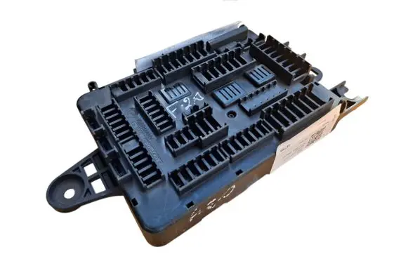 BMW 1 F20 F21 Fuse module 19561000001 9389070 25072015