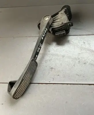 Volvo S80 Accelerator throttle pedal 9496822