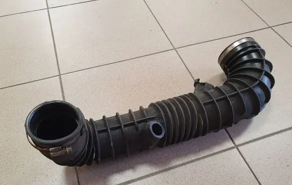 Mercedes-Benz Vito Viano W639 Intercooler hose/pipe A6395282582