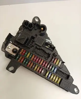 BMW 5 E60 E61 Fuse module 518890017 690661803