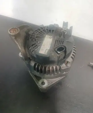 BMW 5 E60 E61 Generator/alternator 7789981 TG17C010 2542611B