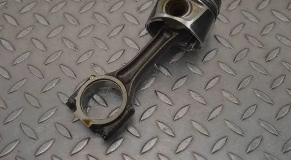 Dodge Caliber Piston 038J BHS