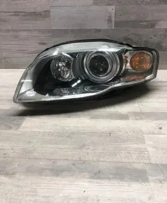 Audi A4 S4 B7 8E 8H Headlight/headlamp 1307329115 10EEG060085 1035500015