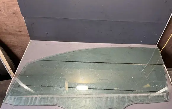 Toyota Aygo AB40 Rear door window glass 43R00048