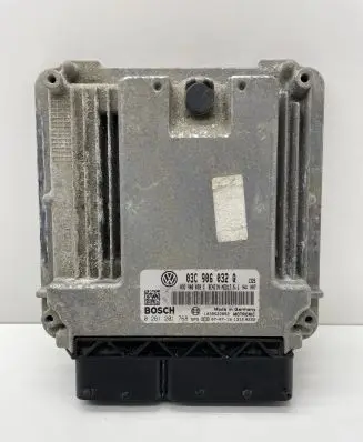 Volkswagen Golf V Engine control unit/module 03C906032Q
