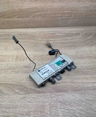 BMW 5 E60 E61 Antenna control unit 8380685