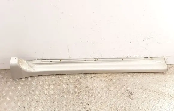Mitsubishi Pajero Sill MR478769