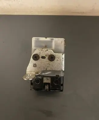 Toyota Corolla Verso AR10 Ignition lock 2004DJ1452