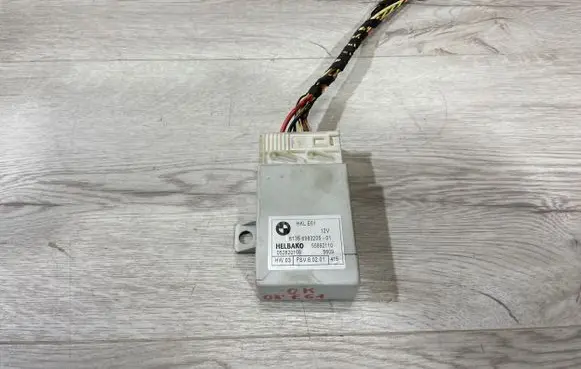BMW 5 E60 E61 Tailgate/trunk control unit/module 6983205 61356983205 55892110