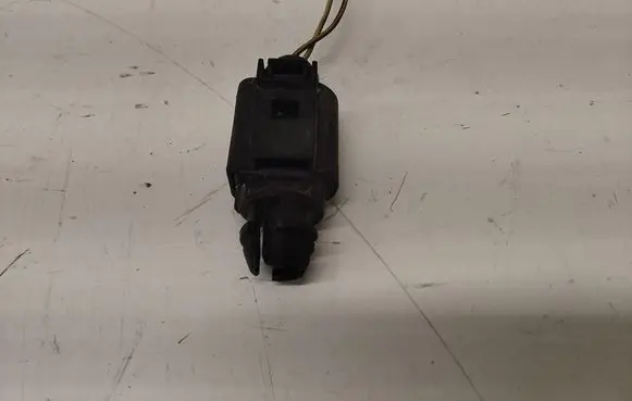 Audi A4 S4 B7 8E 8H Outside/exterior temperature sensor 1J0973702