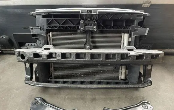 Volkswagen Caddy Front piece kit 