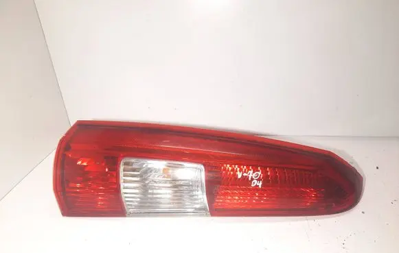 Volvo V70 Rear/tail lights 9154493
