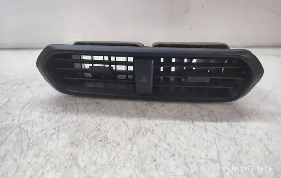 Ford Ecosport Dash center air vent grill GN1519K617AB