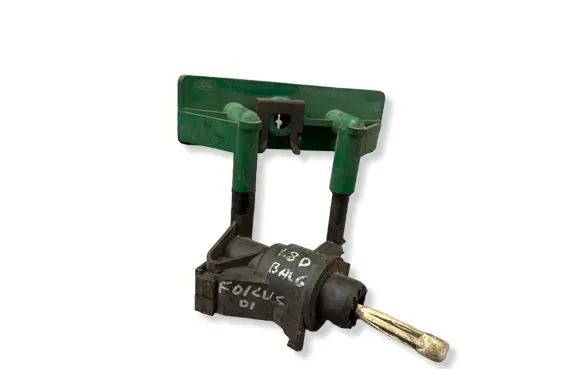 Ford Focus Clutch master cylinder 98AB7A543AH