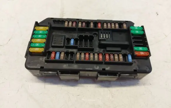 BMW 4 F36 Gran coupe Fuse box set 9389068
