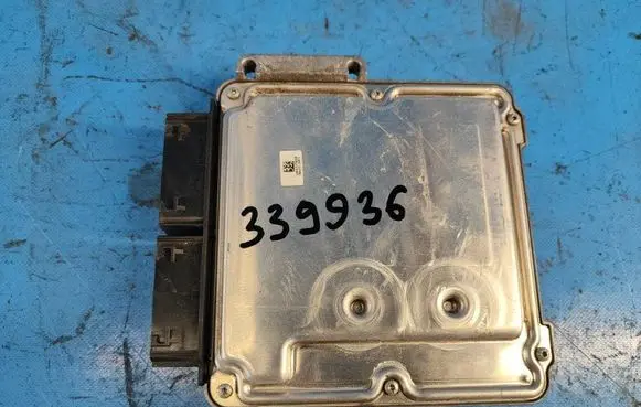Ford Fusion II Engine control unit/module HS7A12A650AZB