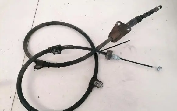 Handbrake/parking brake wiring cable