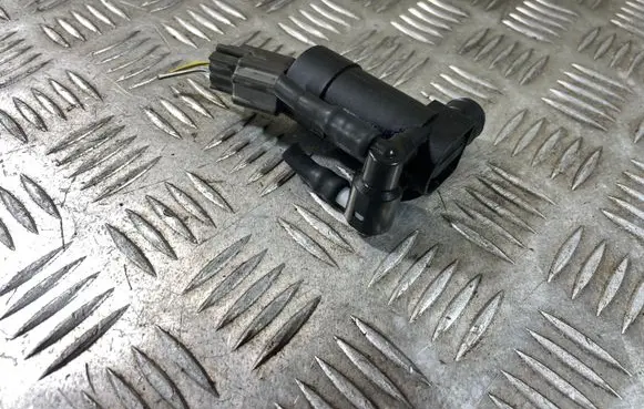 Volvo S80 Windscreen/windshield washer pump 1S7117K624FE