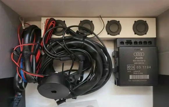 Audi TT TTS Mk2 Parking PDC sensor 8J8054630