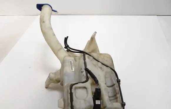 Ford Mondeo MK V Windshield washer fluid reservoir/tank 