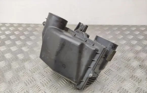 Fiat Sedici Air filter box 79JA06
