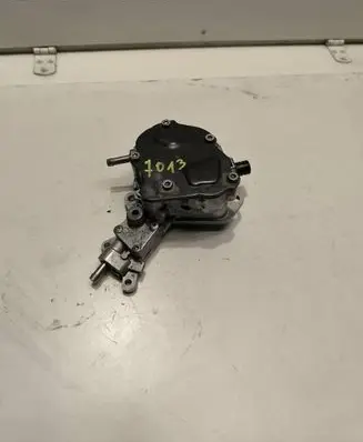 Volkswagen Caddy Vacuum pump 038145209N 090827E