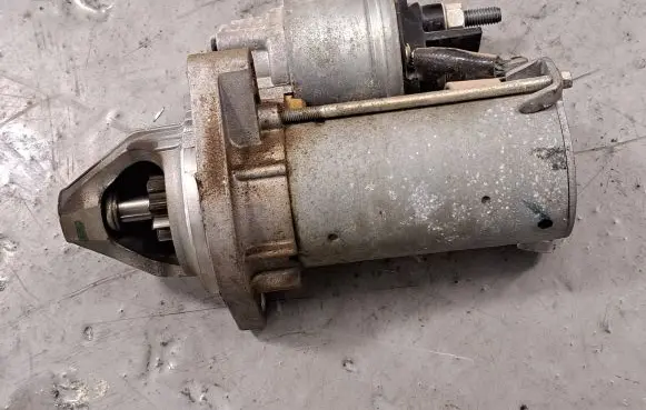 BMW X6 E71 Starter motor 7616500 TS12E36