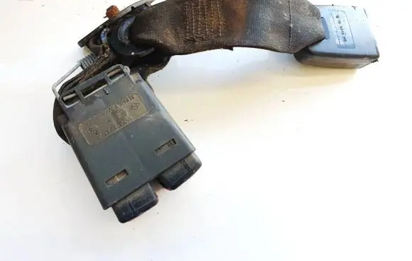 Renault Laguna I Middle seatbelt buckle (rear) 5502388aa