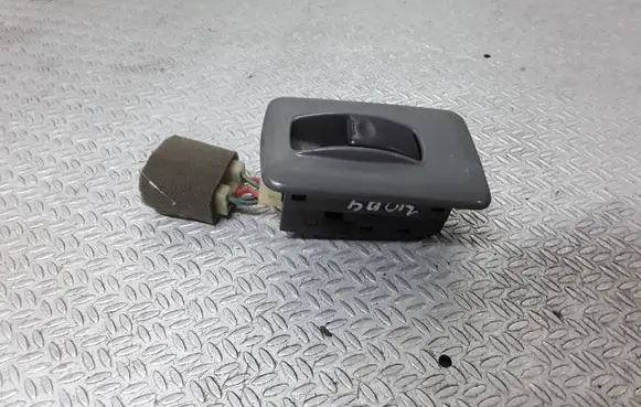 KIA Sportage Electric window control switch