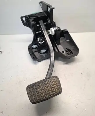 Opel Insignia B Brake pedal 84806004 2461000000000X 662575039