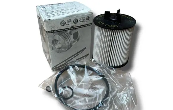 Audi A2 Central body control module 8Z0198567
