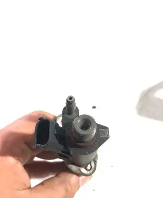 Volvo XC60 Fuel injector 31303238 110903 0445116016