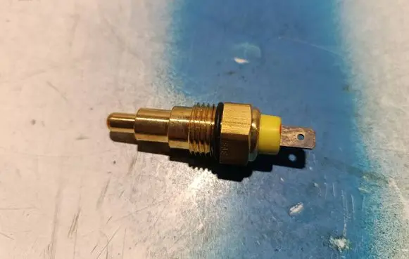 Mitsubishi Colt Coolant temperature sensor 7.5068