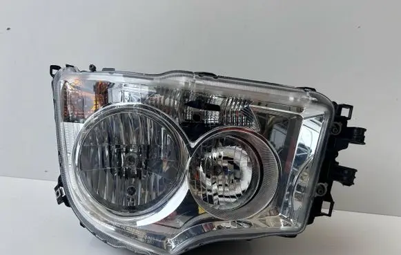 Mercedes-Benz Vito Viano W639 Headlight/headlamp 9608202339